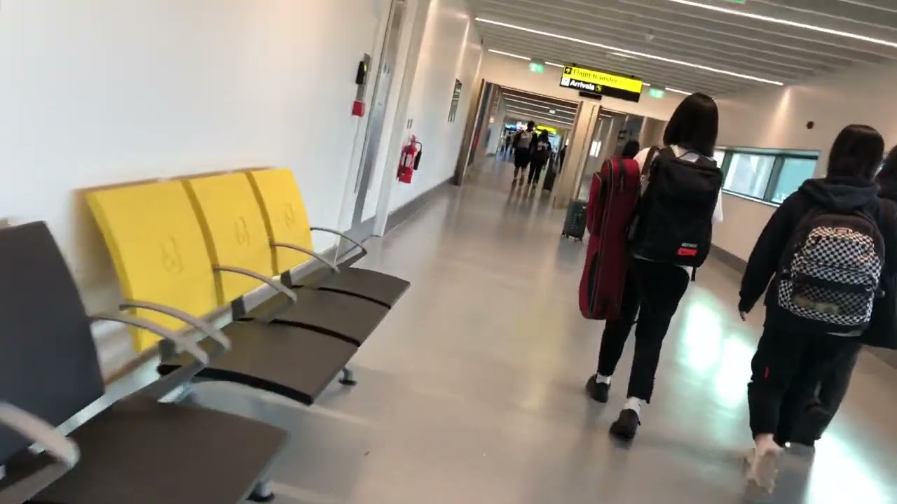 Manchester Airport T2 arrival (3)