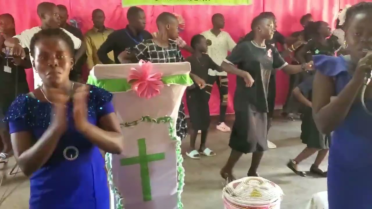 Church luganda praise kaduku Christian fellowship Church kiryandongo 