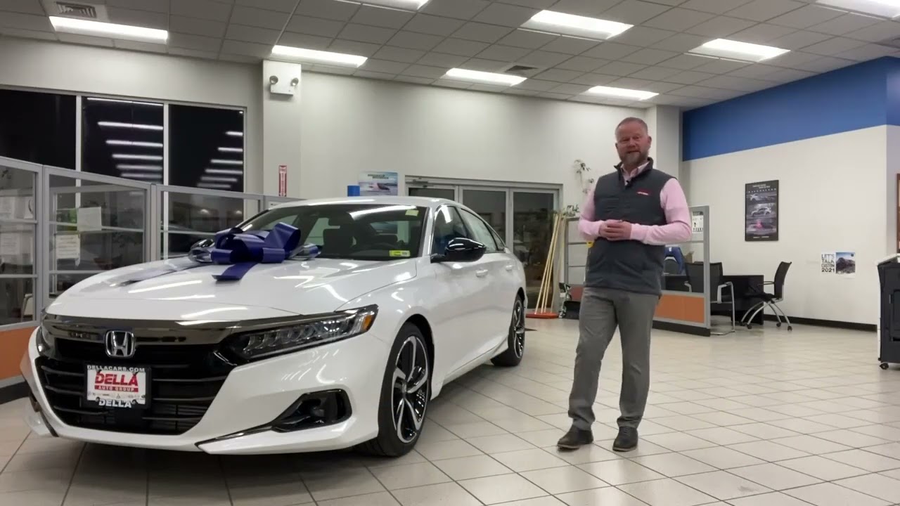 Amazing Time to Save on a 2022 Honda Accord Sport at DELLA Honda