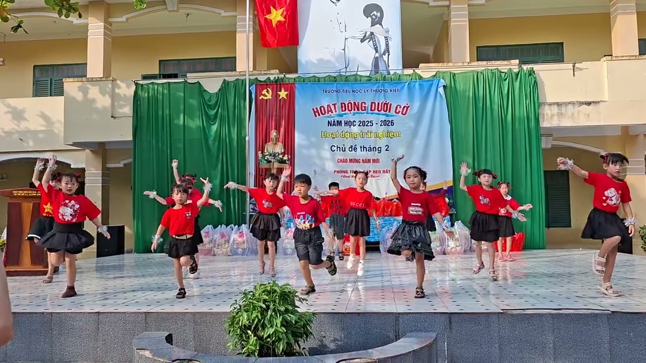 Tết đến rồi
