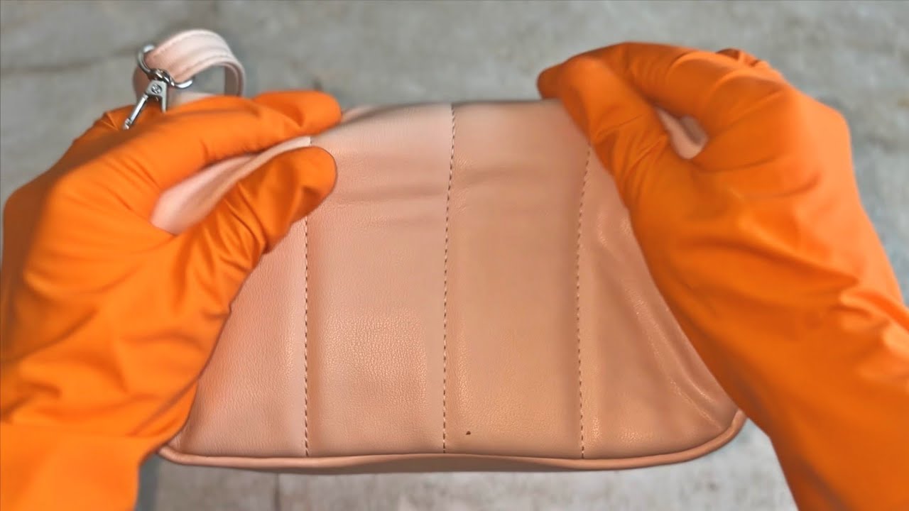 👜 lofi ASMR handbag massage with and without gloves 🧤