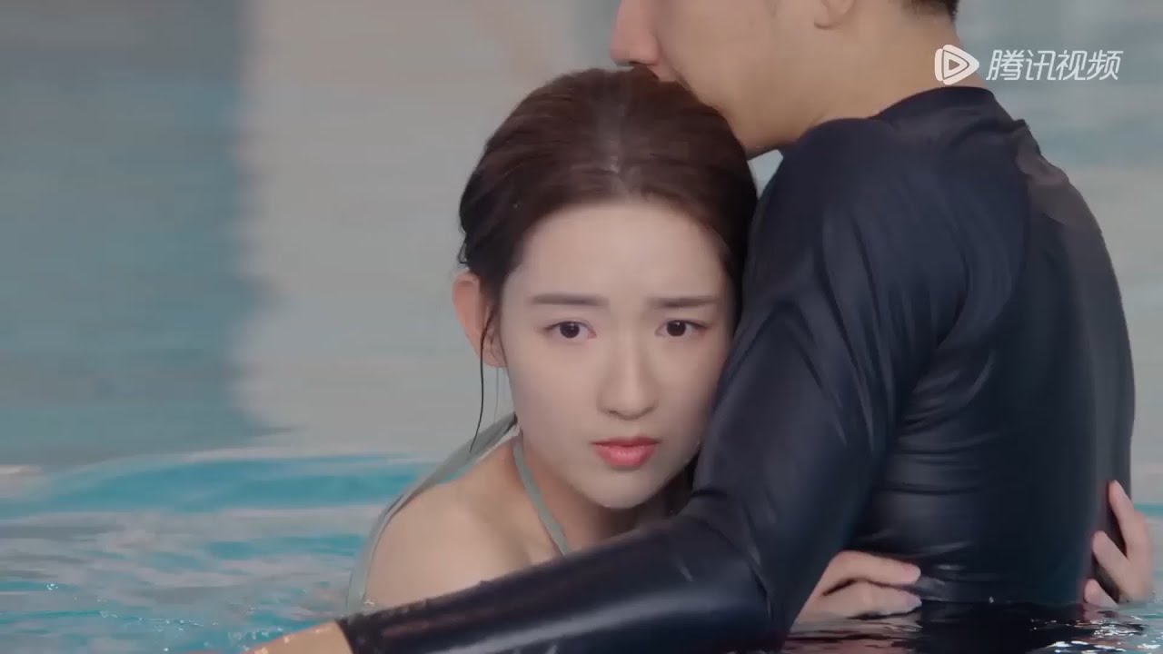 速看14 | 總裁心臟病突發，女主飛速過去抱著他 💥 中国电视剧