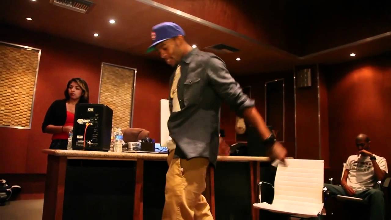 Mario In The Studio with Yesi Ortiz