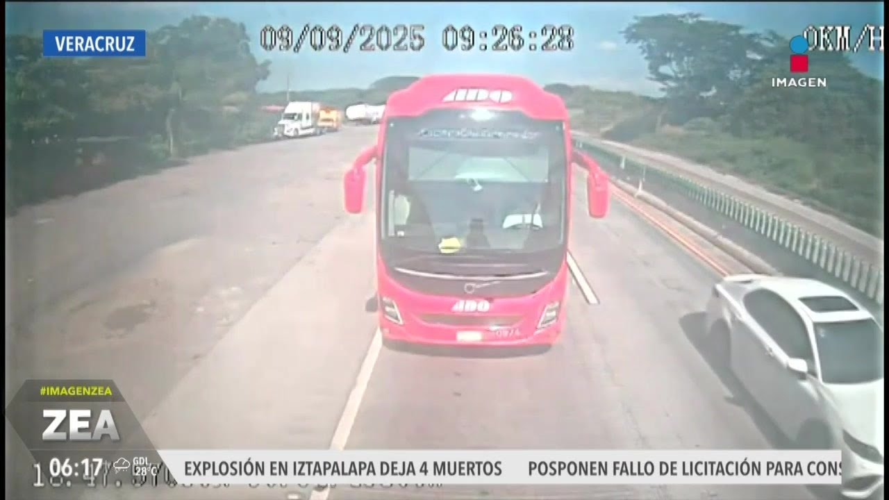 Así fue el choque entre un autobús y un tráiler en Córdoba-Veracruz | Noticias con Francisco Zea