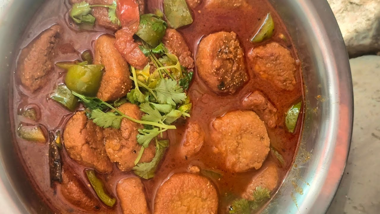 আজকের নতুন রেসিপি সয়াবিন বড়া ঝোল😋😋