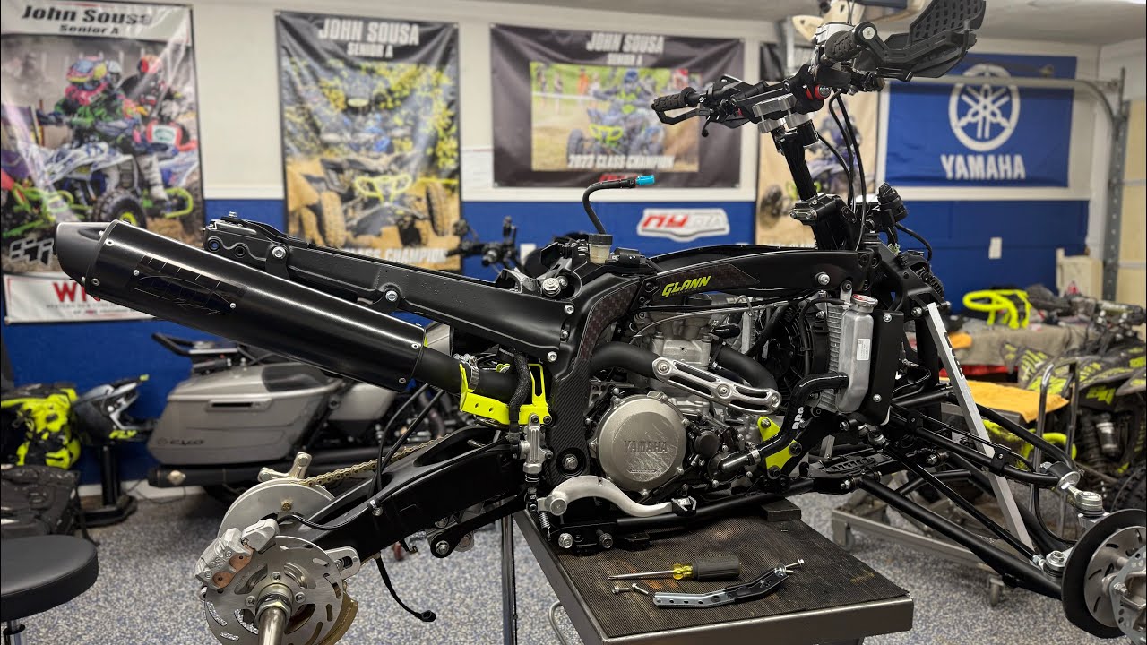 Полная установка выхлопной системы HMF в черном исполнении на YFZ450r
