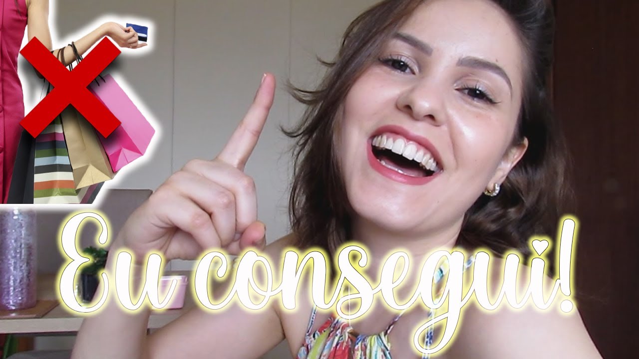 1 ANO sem COMPRAR roupas + DICAS para seu destralhe de ROUPAS
