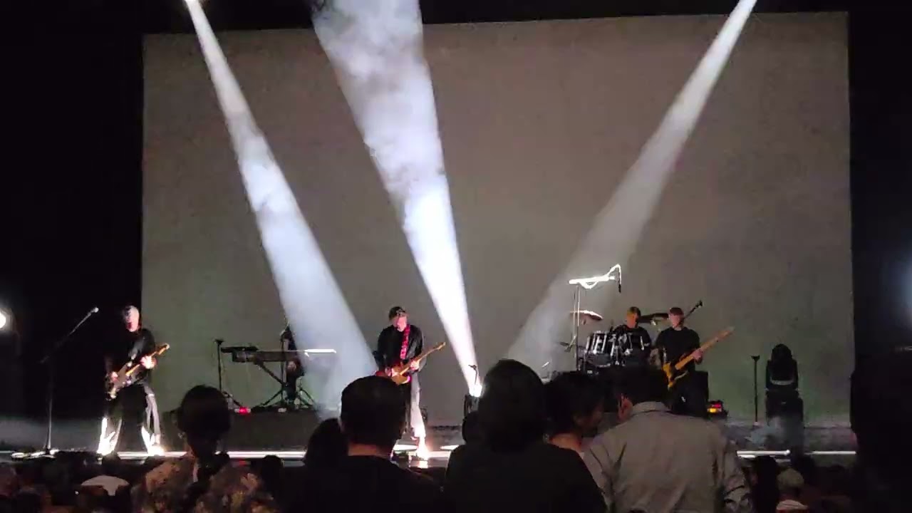 Mew - Circuitry of the wolf Live in Singapore 18.11.25 #Frengers #MewBand #Mewthefarewellshows