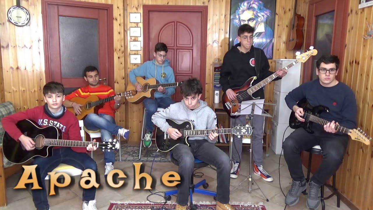 MUSICANDO - Apache