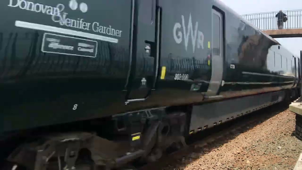 GWR Class 800 approaching Kennaway Tunnel, Dawlish.