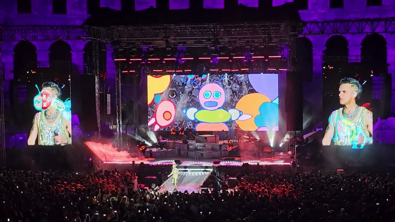 Robbie Williams - Love My Life (live @ Arena Pula, Croatia, 27 June 2023)