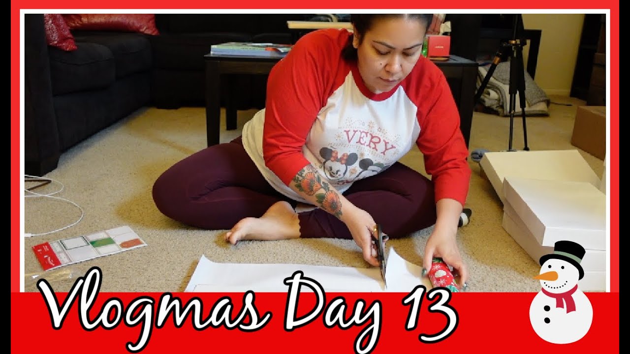 VLOGMAS 2020 DAY 13 - WRAP CHRISTMAS PRESENTS WITH ME!