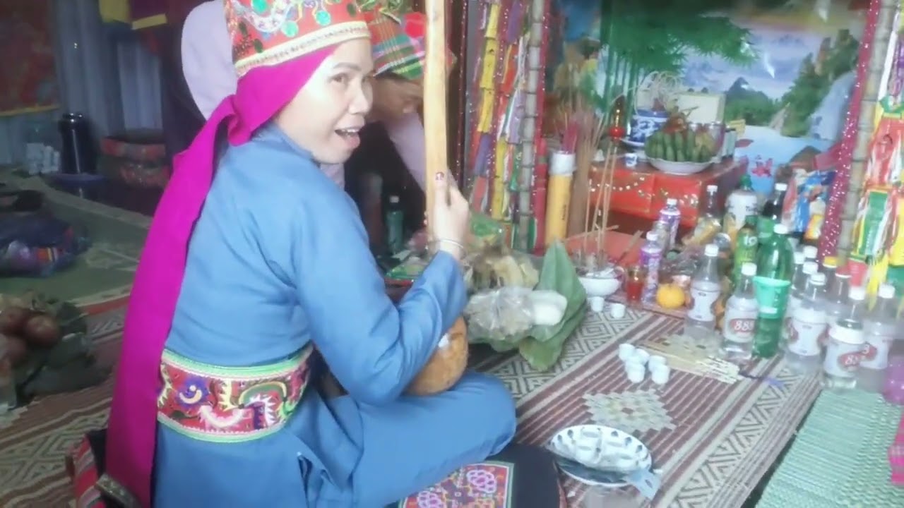 Chau đêng then pi nọng tỏn le Nơ