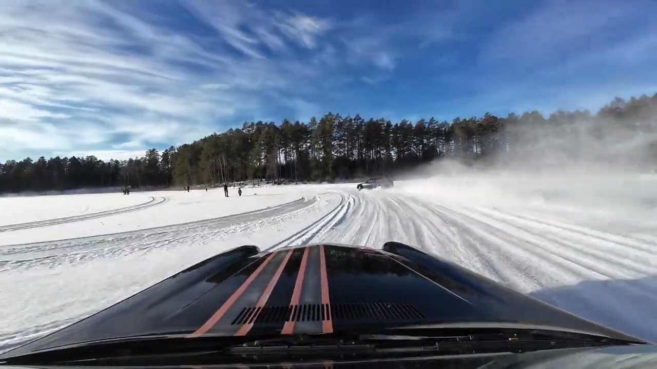 Camaro 72 kolliderar nästan med Jocke på tölva, och en annan bmw också...