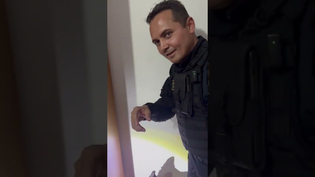 K9 encontra drogas escondidas na paredea #viral #opera&ccedil;&atilde;opolicial