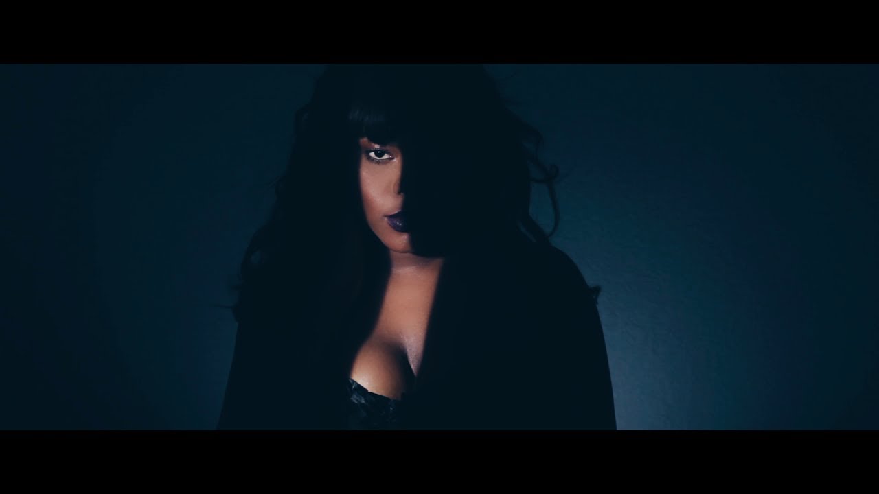 Stacy - Etre aimée (Clip Officiel)