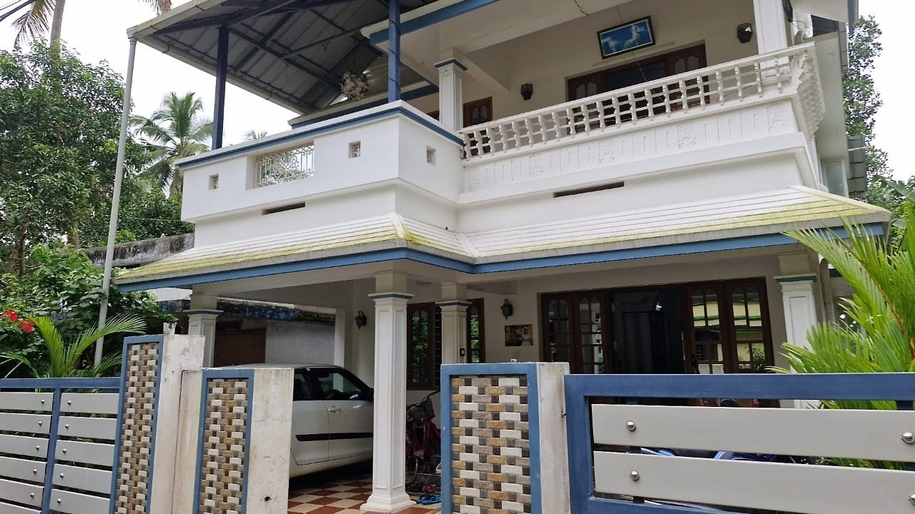 House for sale in Karukutty, Angamaly, 1850 sqft | Rs.45 lakhs