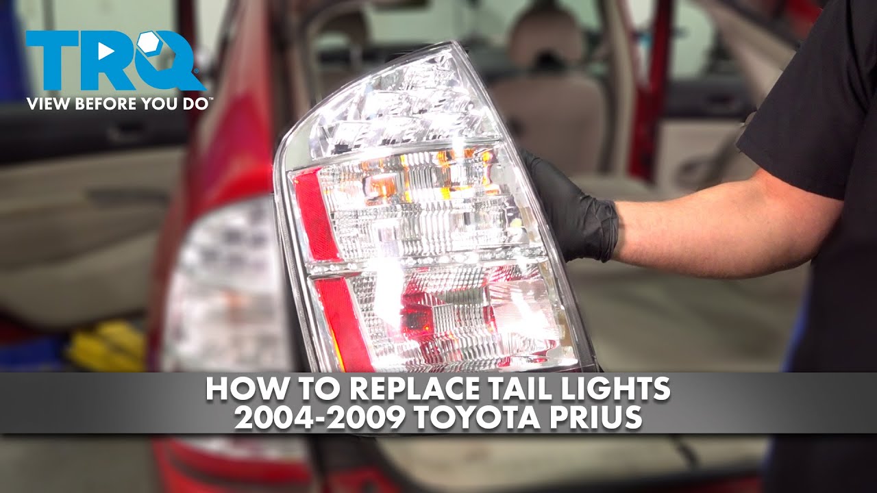 Как заменить задние фонари на Toyota Prius 2004-2009 годов