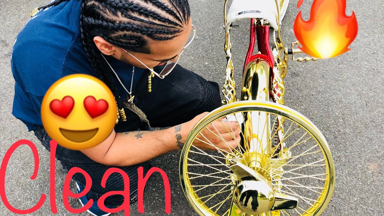 Lowrider Bike Turns Heads.