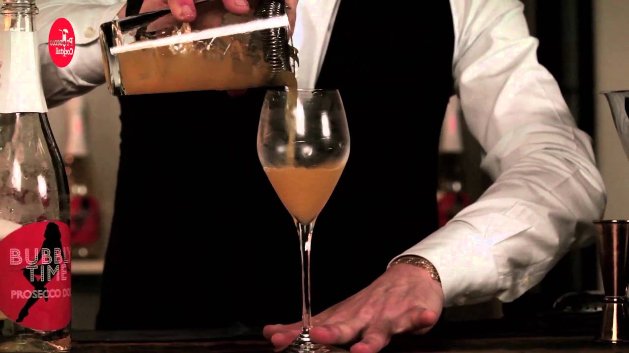 Puccini: Prosecco cocktail con succo di mandarino