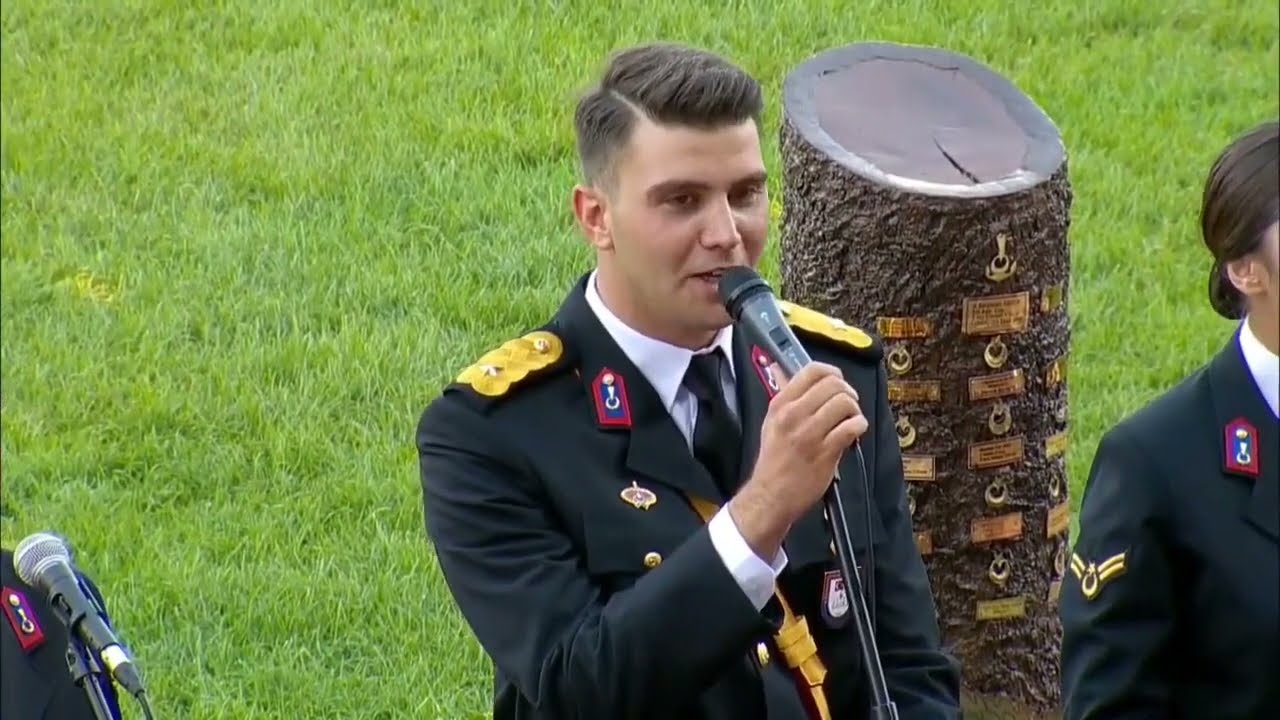 Jandarma Teğmen Ahmet Hamdi &Ouml;ğ&uuml;t'&uuml;n Mezuniyetteki Performansı - İnci Tanem