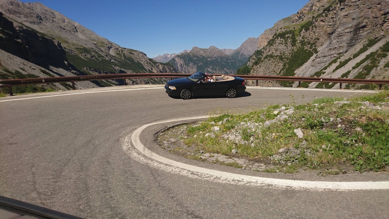 Stelviopasset 2757 moh. Cruizing med Volvo C70