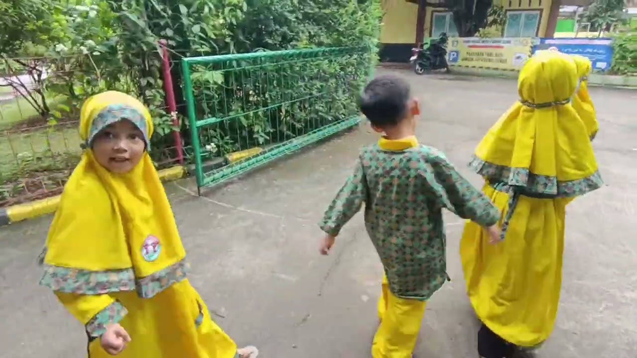 Senin, 2 Maret 2026