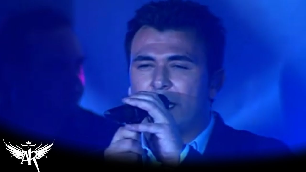 Αντώνης Ρέμος - Μια Αναπνοή / Ποια Νομίζει Πως Είσαι / Στόμα Με Στόμα - Live