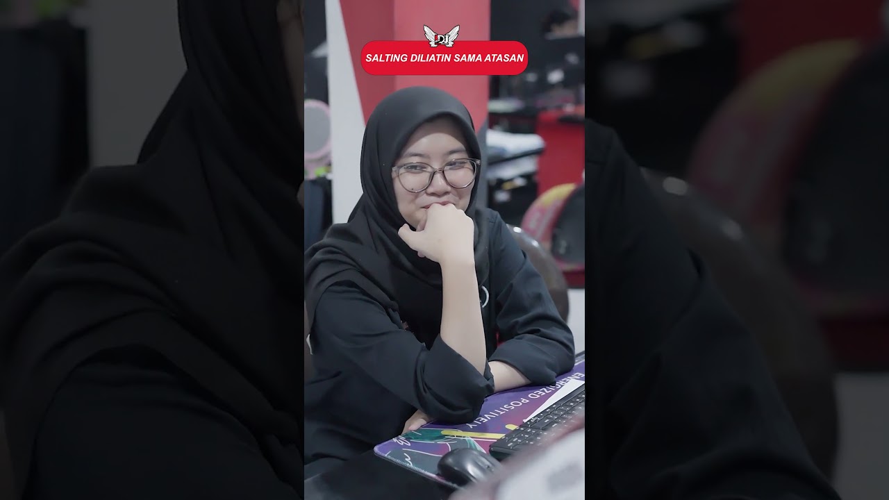 Kirain ngeliatin karena apa... ternyata karena ini...