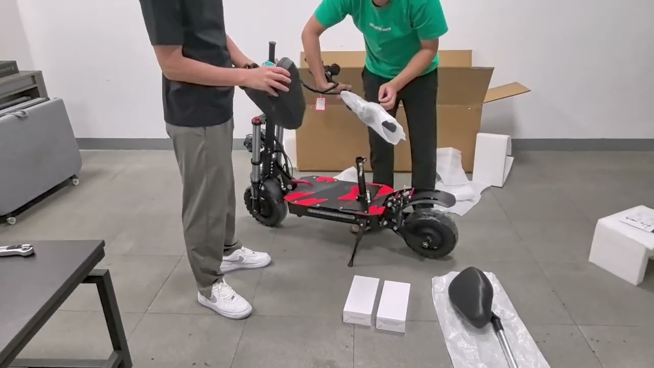 What's in the package? | BOYUEDA S3 E-Scooter unboxing & assemble video
