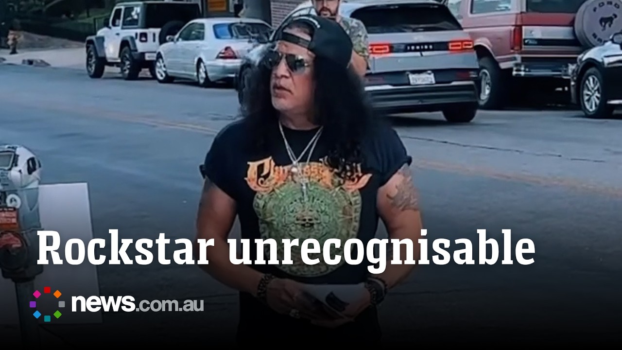Slash of Guns N&rsquo; Roses turned away from VIP entrance at event