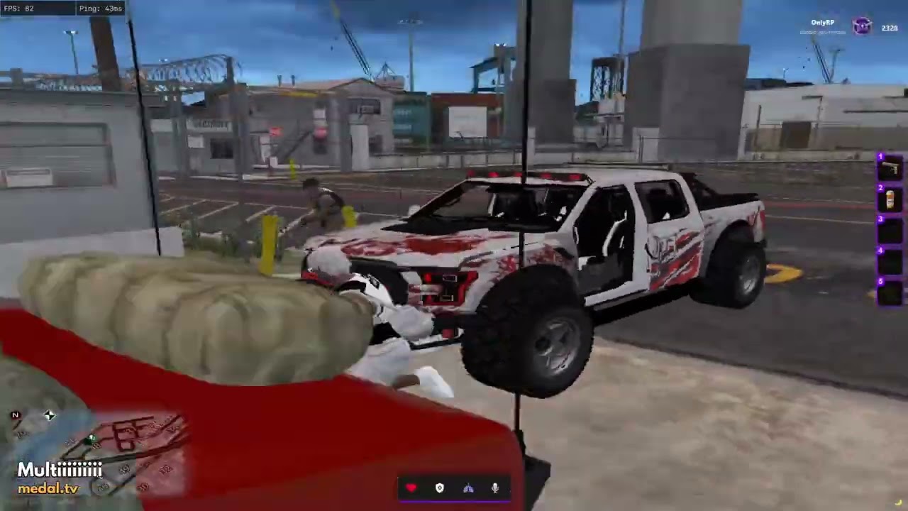 Chomik rozpierdala miernych kasti na OnlyRP