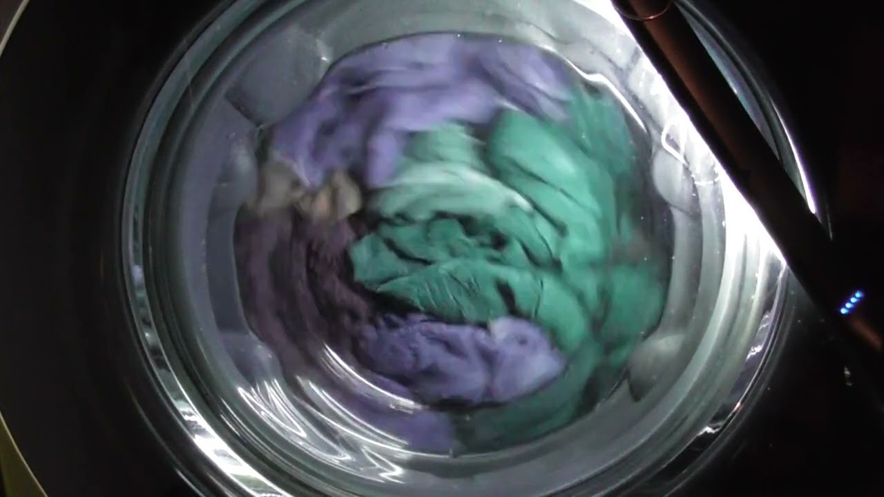 LG AiDD Steam Washer, Full load of towels on Speed14 as a Prewash and TurboWash39 cycle at 60