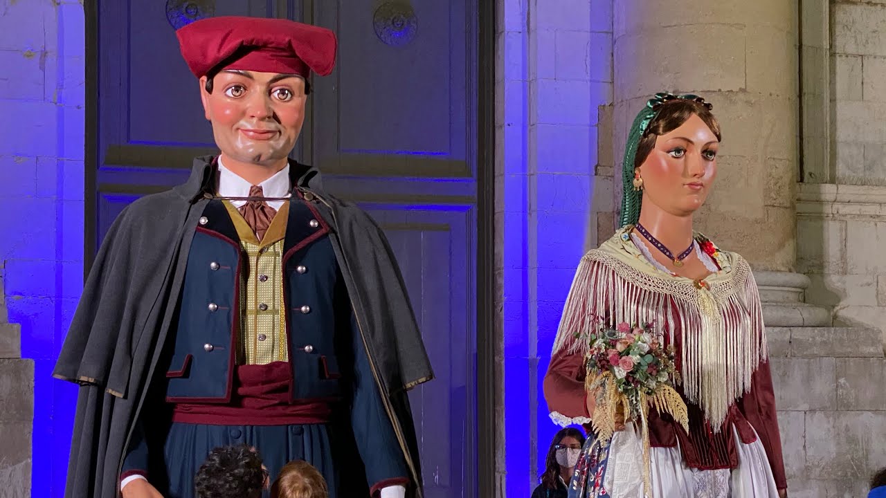 Ball de l’Hereu i la Pubilla de Vilanova i la Geltrú - 250 anys dels Gegants Petits (4/8/2021)