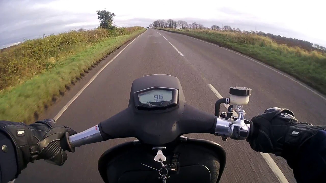 SLUK | Quattrini 210 Lambretta on the road