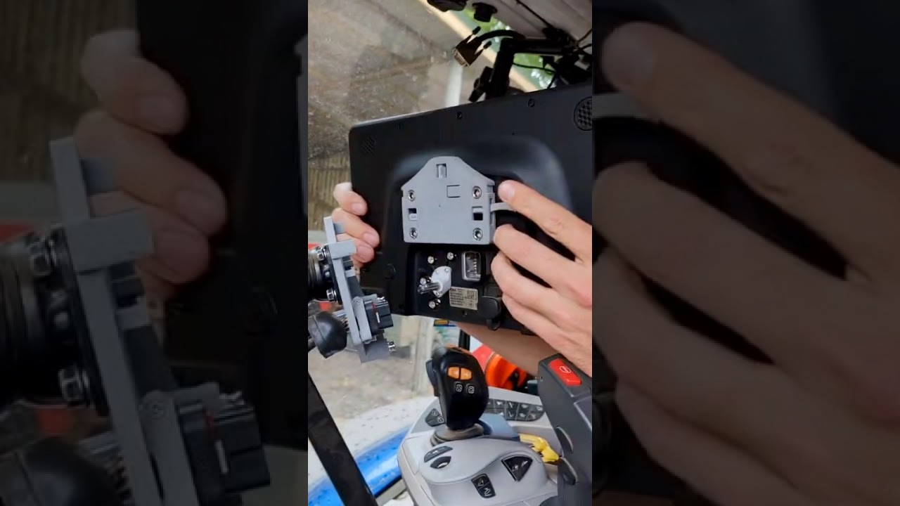ScreenSaver Intelliview 12 et AFS Pro 1200 (CNH) - ANTIVOL D&rsquo;&Eacute;CRAN DE TRACTEUR 🚜