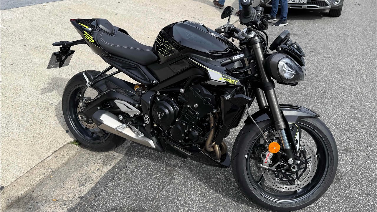 TEST RIDE TRIUMPH STREET TRIPLE 765 RS 2025