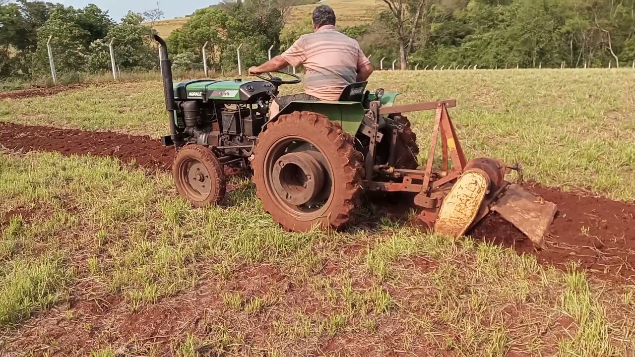 agrale 4100 capinando
