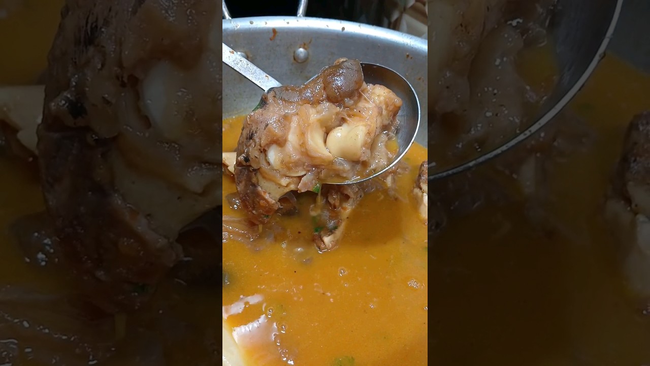 Lahori beef paya|بیف پائے بنا نے کا طریقہ |Beef paya recipe by Thepoorfoodie#youtube #youtubeshorts