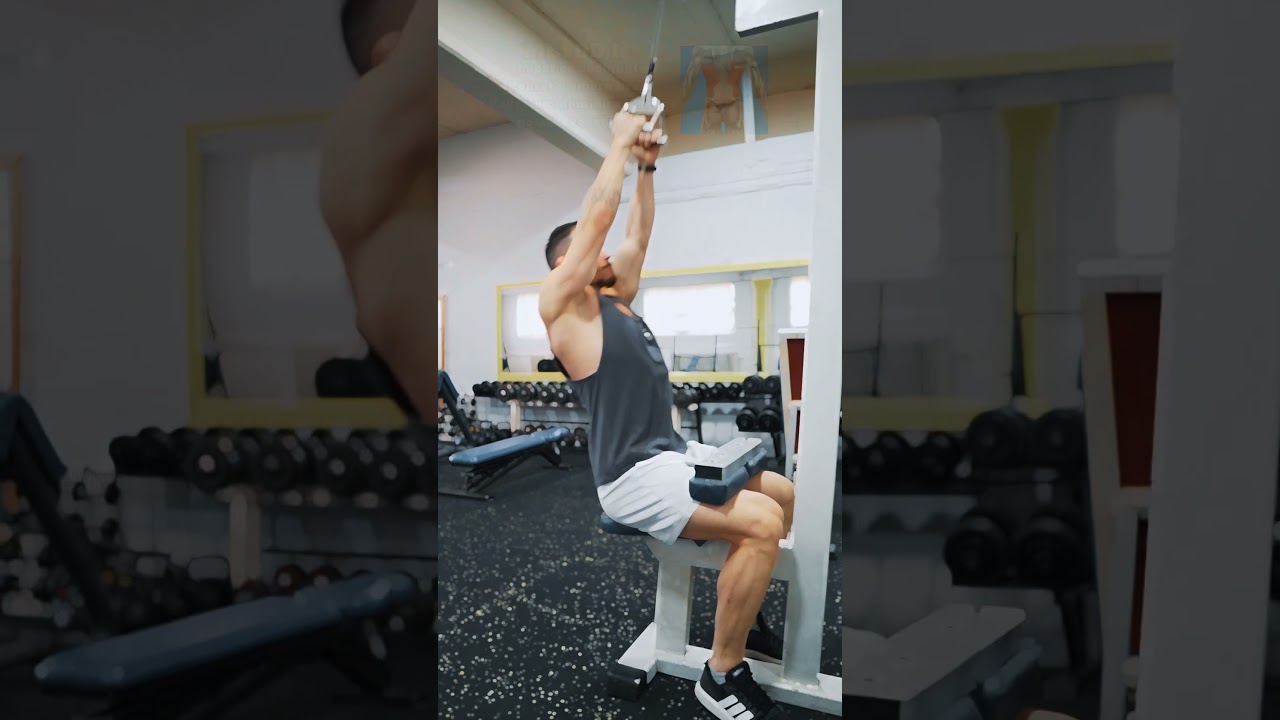 RAZUMI RAZLIKU - CLOSE GRIP PULLDOWN 