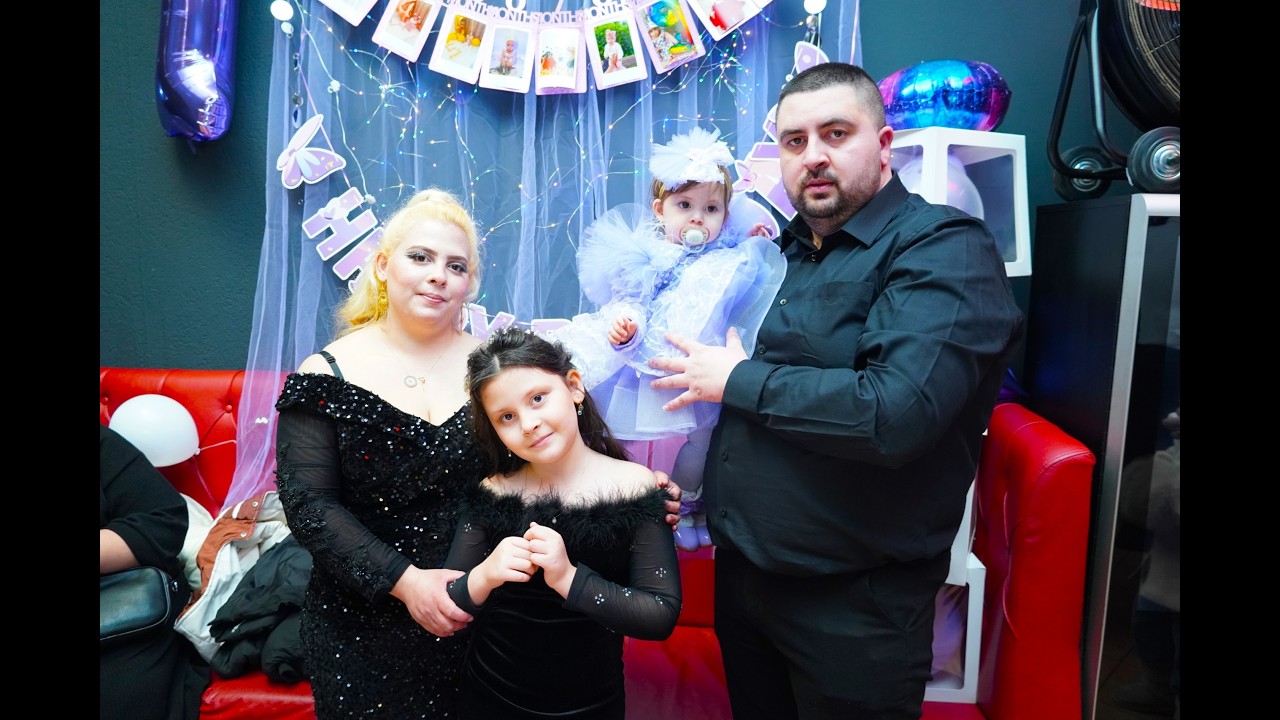 Renginar Prenses in 1.Ci Yaş Gunu Kutlamasi