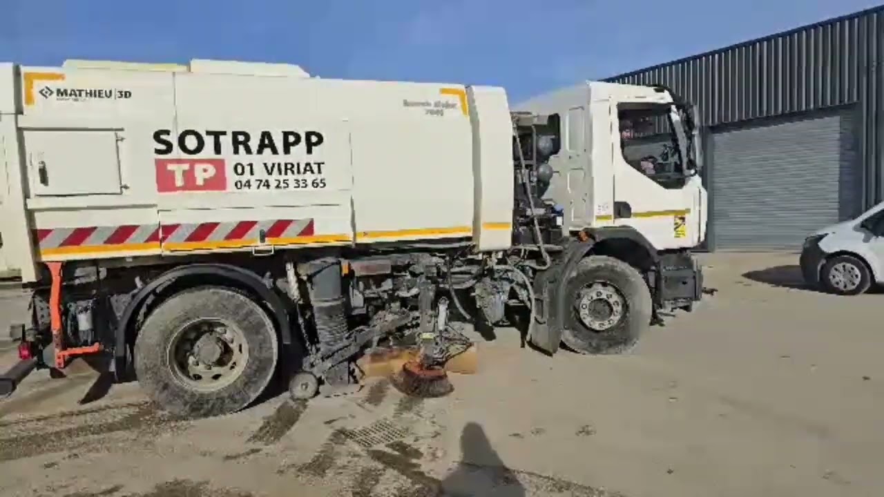 Used Sweeper 2014 Renault Scarab Major 7001  | equippo.com |