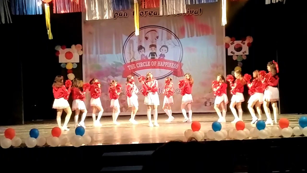 Berry Bomb WJSN Dance Cover (momomo dance break+kiss me+happy)