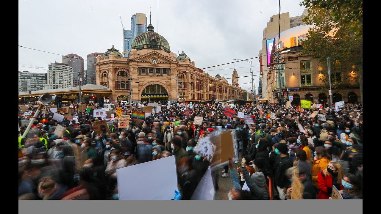 Melbourne protesters urged to get tested for COVID-19