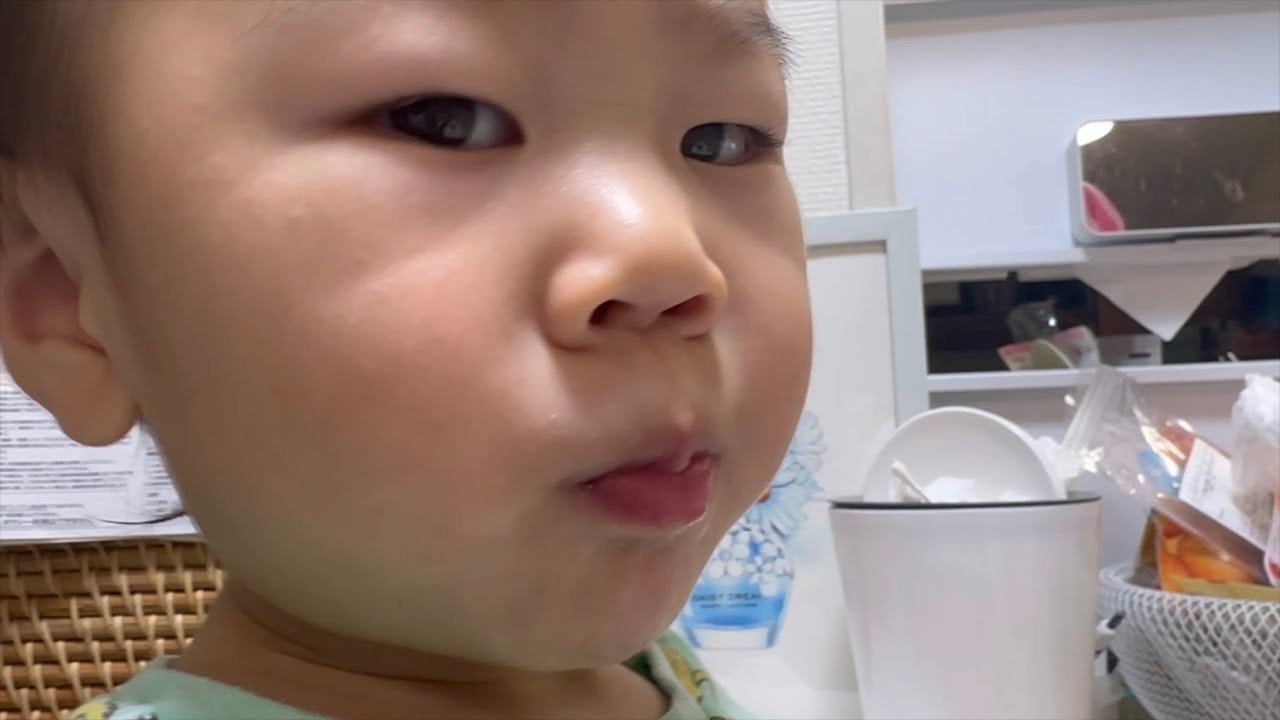 バリボリおやつタイム。