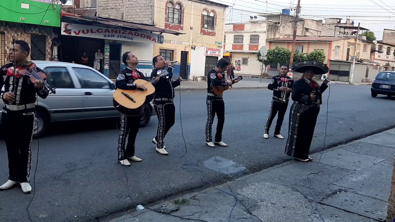 Aunque no sea mayo - Gabriel Arriaga - Mariachi Los Auténticos Guayaquil Karaoke