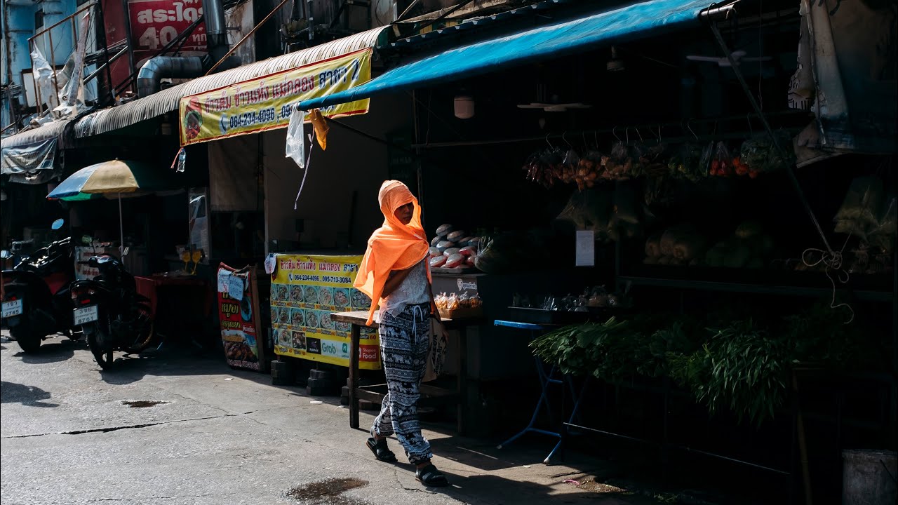 Walk with me #1 - Street photography in Bangkok