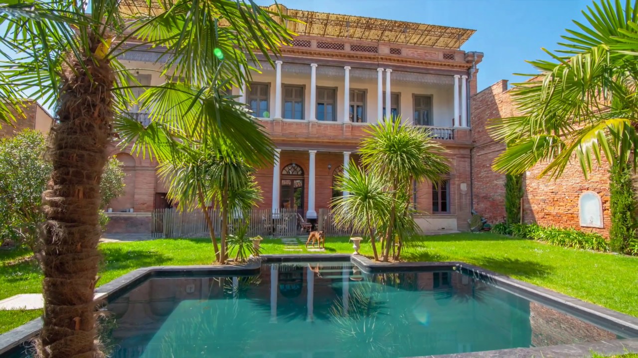 For sale Impressive fully renovated residence en Lomagne
