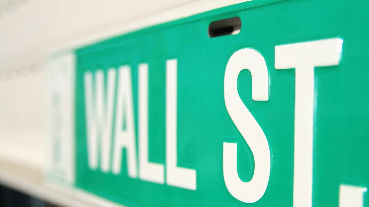 2022 stock market outlook: Markets hitting an &lsquo;air pocket&rsquo; amid inflation, strategist says