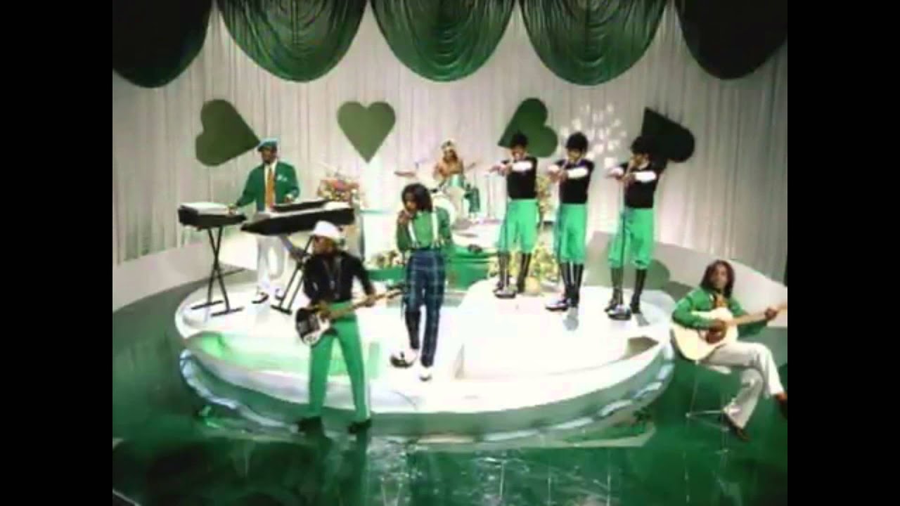 OutKast - Hey Ya! (TheGoatube)